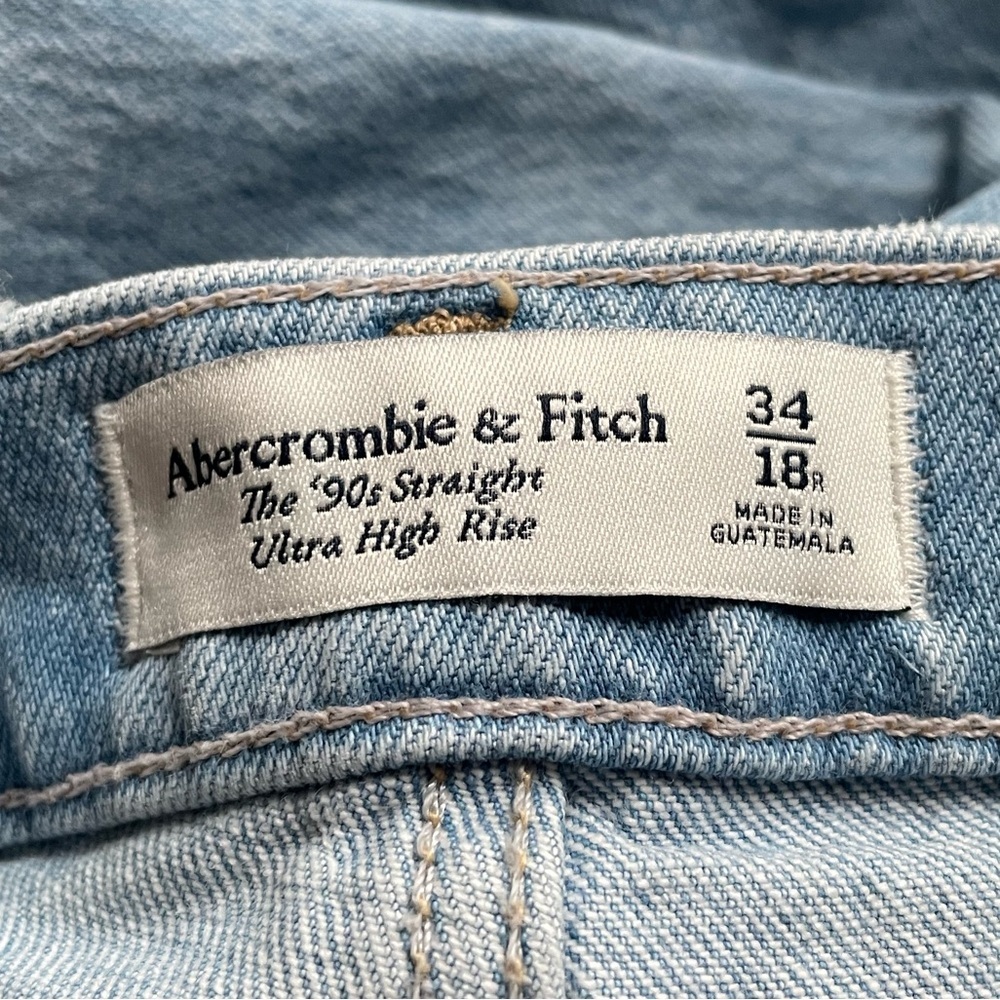 Abercrombie & Fitch Light Blue Women Jeans - Picture 9 of 10